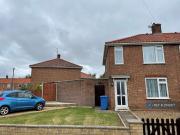 3 bedroom end of terrace house to rent