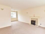 3 bedroom end of terrace house to rent