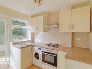 3 bedroom end of terrace house to rent
