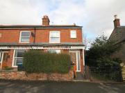 3 bedroom end of terrace house to rent