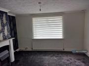 3 bedroom end of terrace house to rent