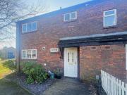 3 bedroom end of terrace house to rent