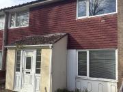 3 bedroom end of terrace house to rent