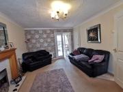 3 bedroom end of terrace house to rent