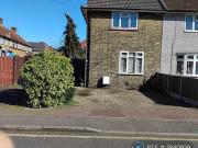 3 bedroom end of terrace house to rent