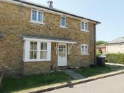 3 bedroom end of terrace house to rent