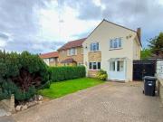 3 bedroom end of terrace house to rent