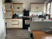 3 bedroom end of terrace house to rent