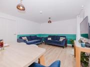 3 bedroom end of terrace house to rent