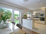 3 bedroom end of terrace house to rent