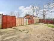 3 bedroom end of terrace house to rent