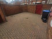 3 bedroom end of terrace house to rent