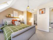 3 bedroom end of terrace house to rent