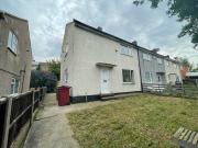 3 bedroom end of terrace house to rent
