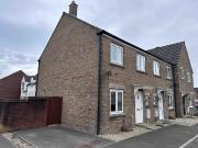 3 bedroom end of terrace house to rent