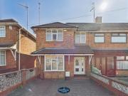 3 Bedroom End of Terrace House to Rent