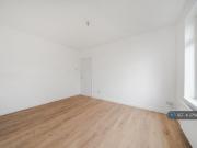 3 bedroom end of terrace house to rent