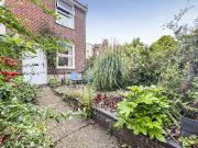 2 bedroom end of terrace house to rent