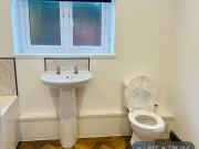 3 bedroom end of terrace house to rent