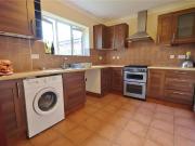 3 bedroom end of terrace house to rent