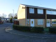 3 bedroom end of terrace house to rent