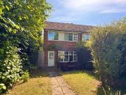 3 bedroom end of terrace house to rent