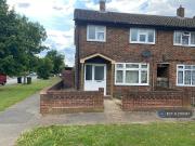 3 bedroom end of terrace house to rent