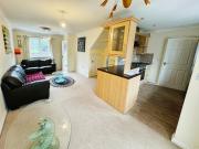 3 bedroom end of terrace house to rent