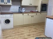 3 bedroom end of terrace house to rent