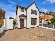 3 bedroom end of terrace house to rent
