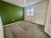 3 bedroom end of terrace house to rent
