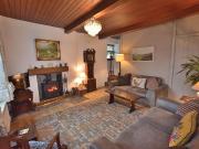 3 bedroom end of terrace house to rent