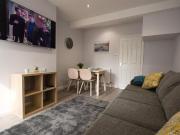 3 bedroom end of terrace house to rent