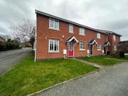 3 bedroom end of terrace house to rent