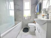 3 bedroom end of terrace house to rent