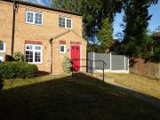 3 bedroom end of terrace house to rent