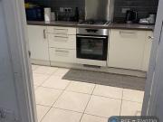 3 bedroom end of terrace house to rent