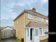 3 bedroom end of terrace house to rent