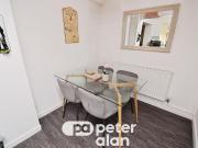 3 bedroom end of terrace house to rent