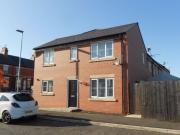3 bedroom end of terrace house to rent