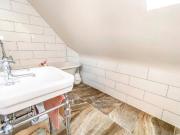 3 bedroom end of terrace house to rent