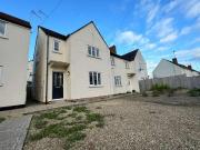 3 bedroom end of terrace house to rent in Bridge Road,...
