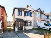 3 bedroom End Terrace House for sale, Ashbury Gardens,...