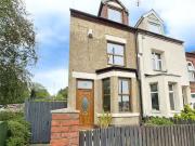 3 bedroom End Terrace House for sale, Park Road,...