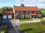3 bedroom End Terrace House for sale, Tollerton Road /...