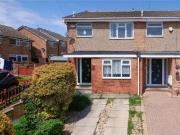 3 bedroom End Terrace House for sale, Woodlea Grove,...