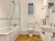3 bedroom End Terrace house to rent