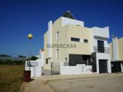 3 Bedroom End Terrace House with Pool and Terrace Vila...