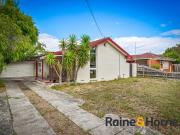 3 Bedroom Family Home in Central Cranbourne!