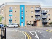 3 Bedroom Flat 2 Baths & Balcony